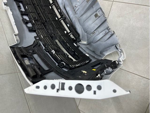 LR157963 LAND ROVER купить в Кривой Рог