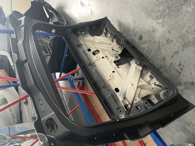 LAND ROVER LR178329 Дверь задняя (багажная 3/5-я (ляда) в наличии Винница