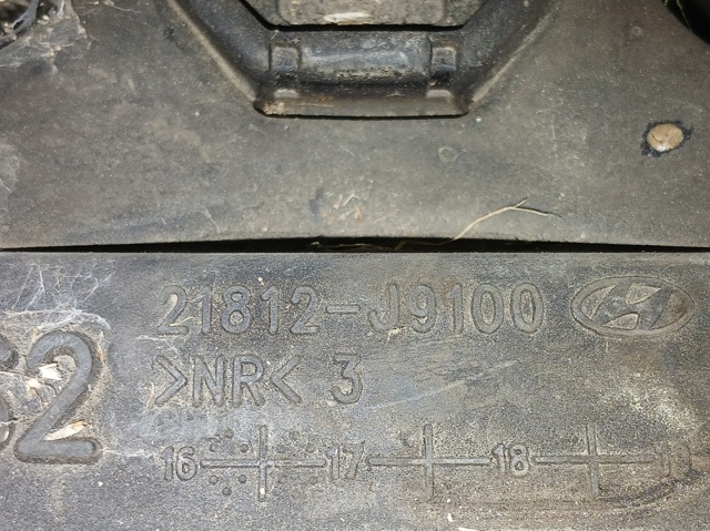 21810J9100 Подушка (опора) двигателя правая купить Харьков