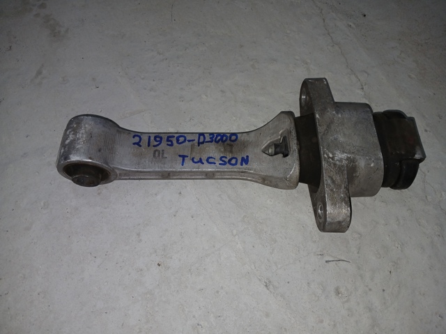 21950D3000 HYUNDAI Кронштейн подушки двигателя купить в Ужгород