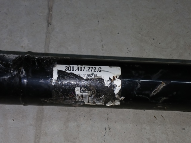 VAG 3Q0407272C Правая полуось в наличии Запорожье