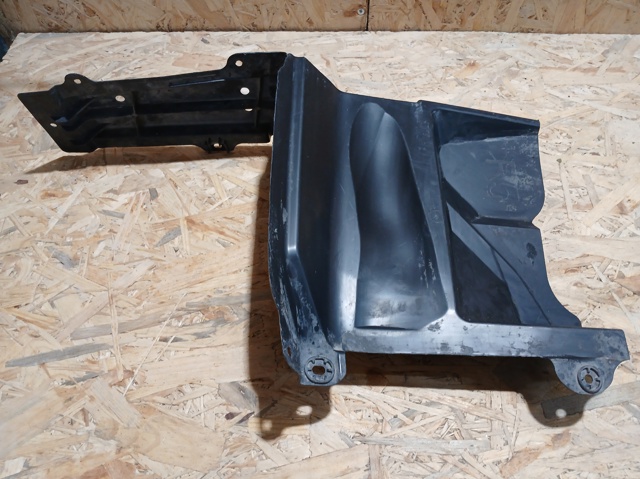 Защита двигателя, правая 51443F4010 TOYOTA