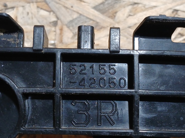5215542050 TOYOTA Кронштейн бампера заднего правый купить в Киев