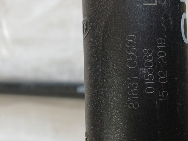 HYUNDAI 81831C5600 Амортизатор багажника в наличии Ирпень