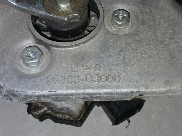 98100D3000 Трапеция стеклоочистителя купить Черкассы