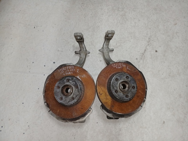 Цапфа поворотного кулака A2133325200 MERCEDES