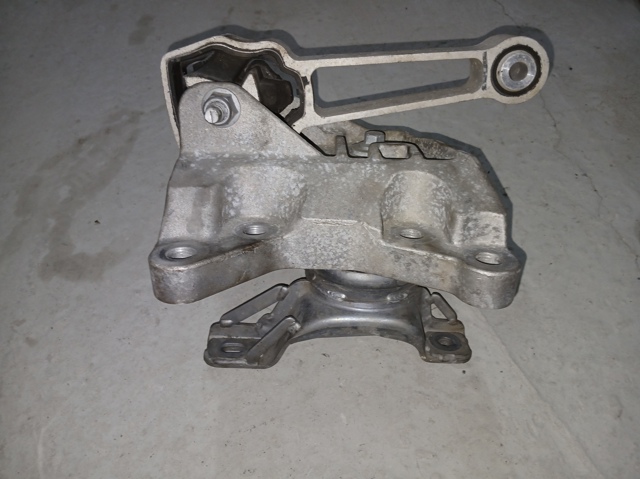 LAND ROVER BJ326F012AB в наличии Павлоград