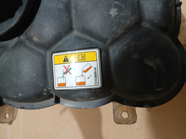 LAND ROVER YC158B099AA в наличии Тернополь