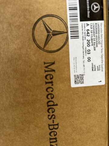 MERCEDES A6422000300 Кронштейн вискомуфты системы охлаждения опорный в наличии Тернополь