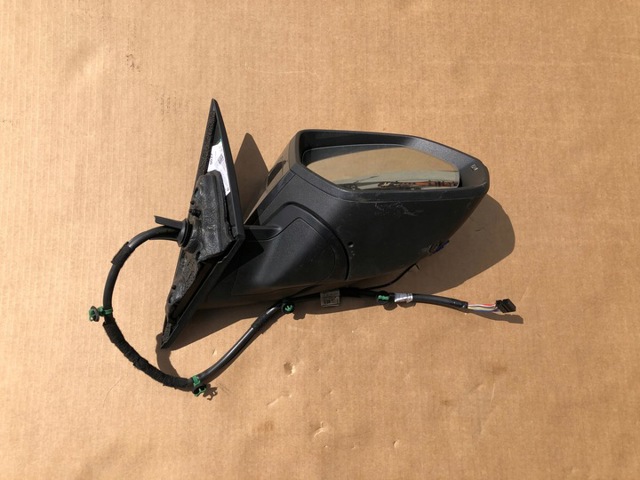 4M8857528A VAG купить в Кривой Рог