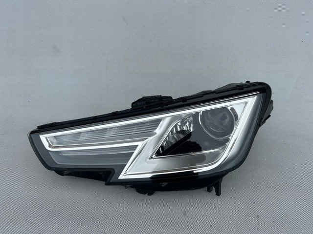 Блок фара левая 8W0941005 VAG