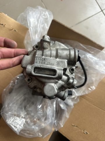 HYUNDAI 97701CG020 Компрессор кондиционера в наличии Винница