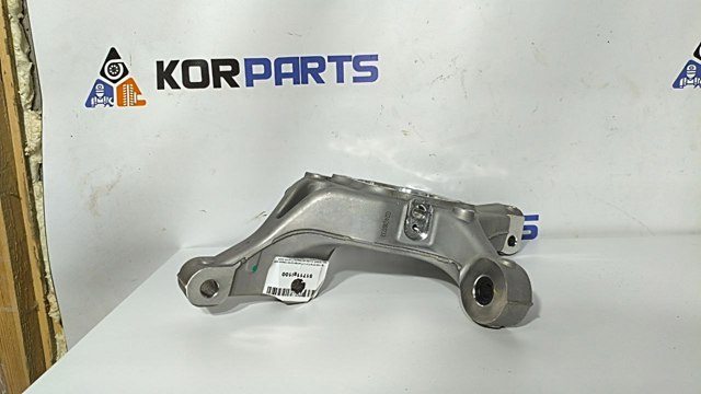 51711GI100 HYUNDAI Цапфа (поворотный кулак) передний правый купить в Днепр
