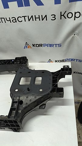 64101CU000 HYUNDAI Суппорт радиатора в сборе (монтажная панель крепления фар) купить в Тернополь