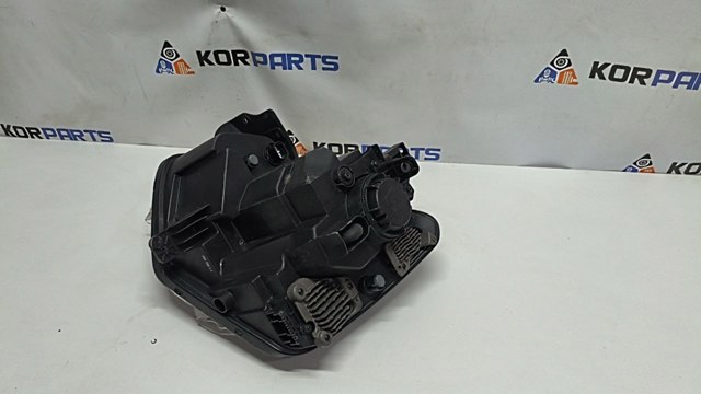 HYUNDAI 92102AT100 Правая фара в наличии Павлоград