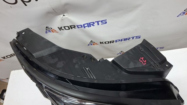 92102CV000 HYUNDAI Правая фара купить в Николаев