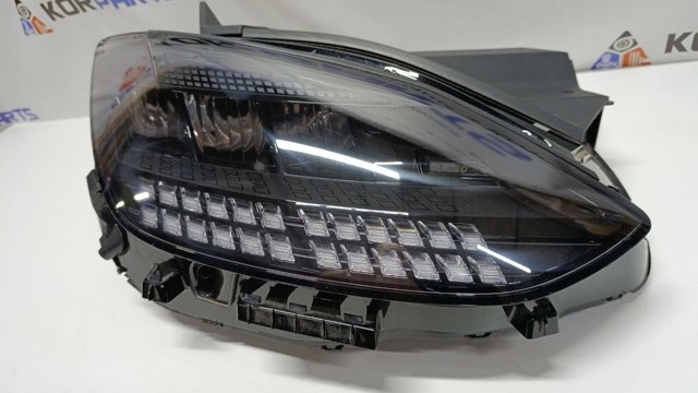 92102KL000 HYUNDAI Правая фара купить в Тернополь