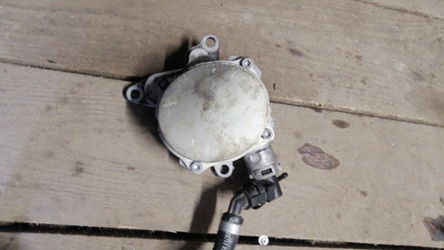Механический вакуумный насос 146503760R NISSAN
