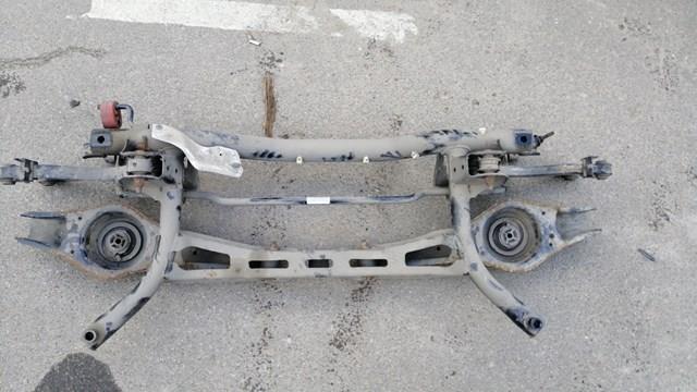 Подрамник задний 561505315B VAG