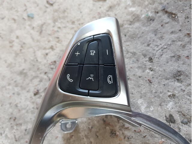 MERCEDES A09990503009107 Блок кнопочных переключателей рулевого колеса в наличии Кривой Рог
