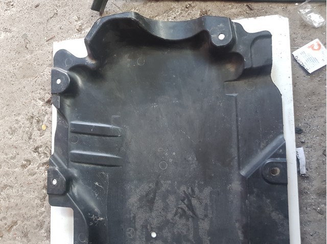 MERCEDES A2055240230 Защита двигателя в наличии Ужгород