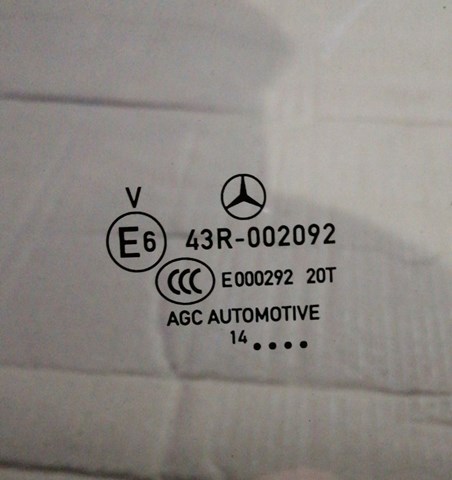 MERCEDES 2057350510 Стекло двери задней левой в наличии Украина