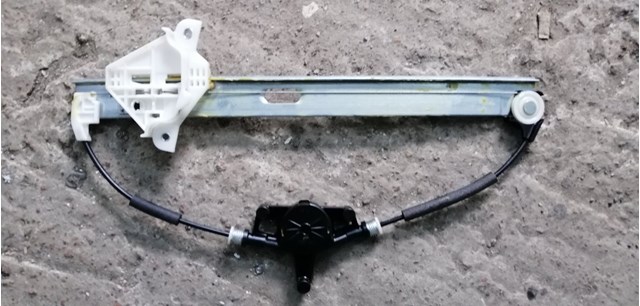 Механизм стеклоподъемника двери задней, правой KB7W72590 MAZDA