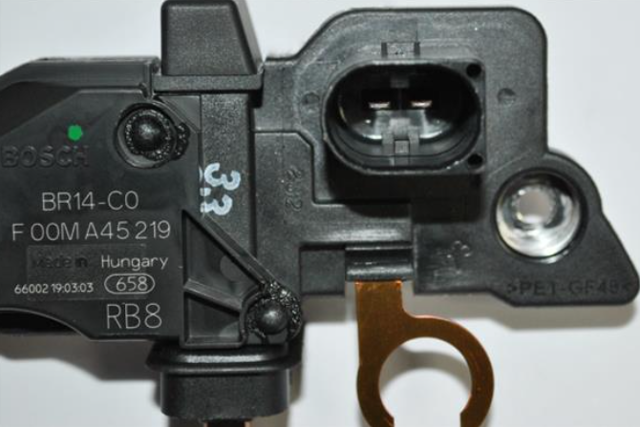 BOSCH F00MA45219 Реле генератора в наличии Сумы