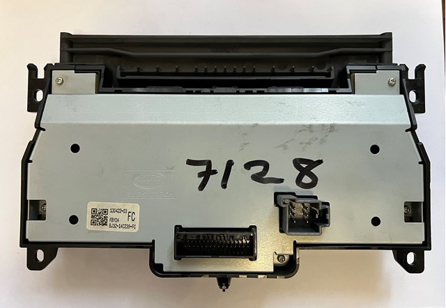 LAND ROVER BJ3214C239FC в наличии Полтава