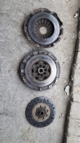 NISSAN 123108H801 Маховик двигателя в наличии Каменское