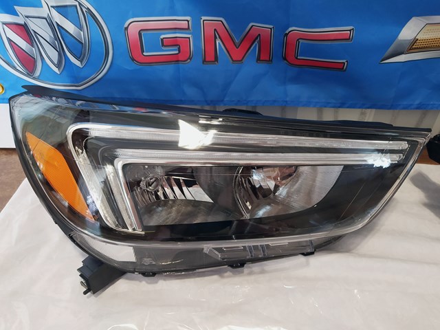 GM 42566565 Фара правая в наличии Ровно