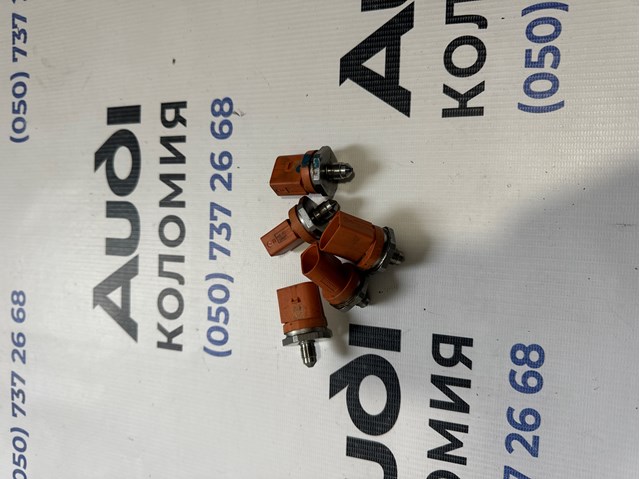 Датчик давления топлива 06J906051 VAG