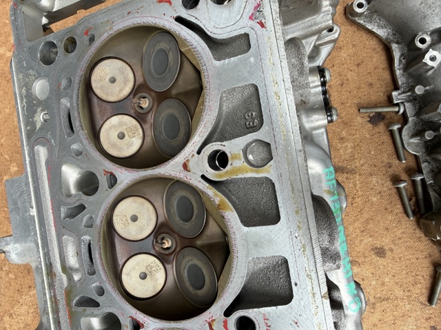 VAG 06N103063F ГБЦ в наличии Запорожье