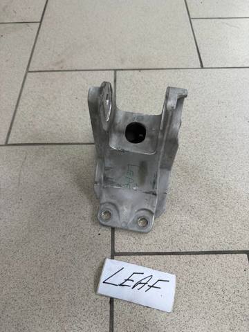 113333NF0A Кронштейн подушки (опоры) двигателя задней купить Житомир