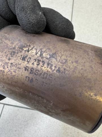 VAG 1K0253141AA Хомут глушителя передний в наличии Ровно