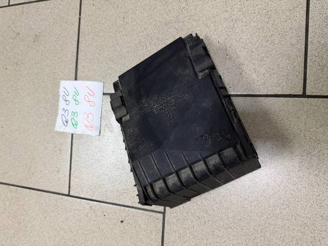 Крышка блока предохранителей 1K0937132F VAG