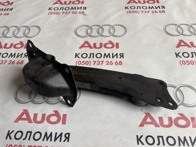 Рычаг/тяга задней подвески продольный нижний, правый 3C0505226D VAG