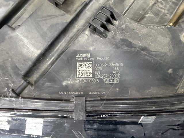 VAG 4KE941039B Правая фара в наличии Полтава