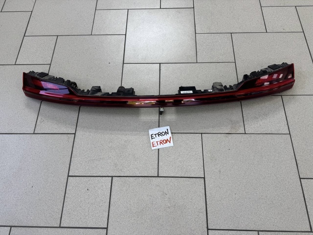 Фонарь крышки багажника 4KE945095G VAG