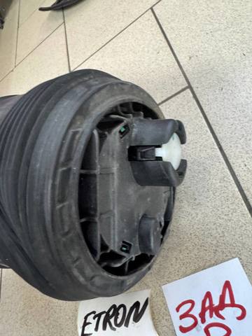 VAG 4M0616001AK Пневмоподушка (пневморессора) моста заднего в наличии Полтава