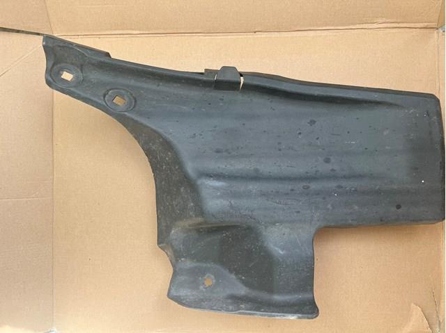 Защита заднего бампера 5259247021 TOYOTA