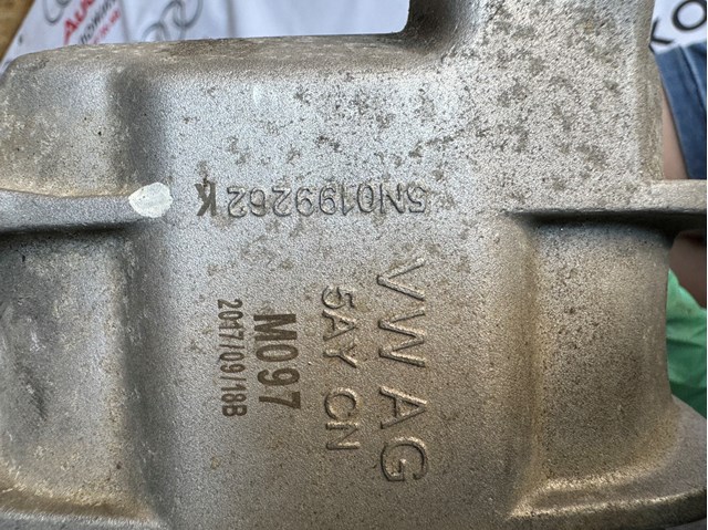 VAG 5N0199262K Правая подушка двигателя в наличии Ровно