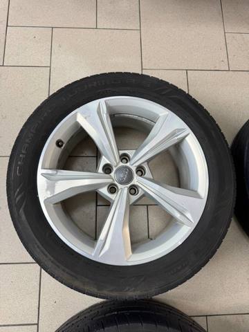 VAG 80A601025E Диски колесные литые (легкосплавные, титановые) в наличии Львов