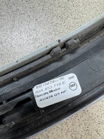 VAG 80A853718E Расширитель (накладка) арки переднего крыла правый в наличии Ужгород