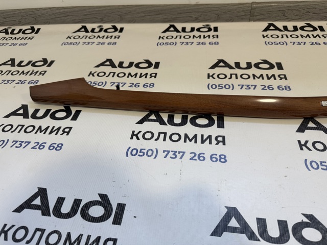 80B853190CCIX5 VAG Молдинг (накладка) приборной панели "торпедо" правый купить в Ирпень