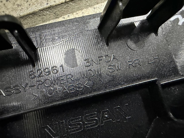 829613NF0A NISSAN Панель (накладка) блока управления стеклоподъемником задняя левая купить в Запорожье