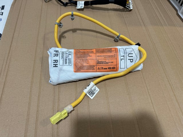 Подушка переднего сиденья 88920D3000 HYUNDAI