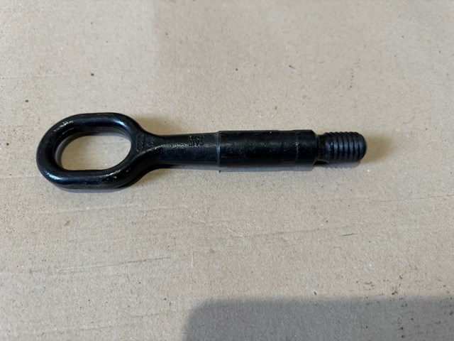 Крюк буксировочный Volkswagen Passat B8