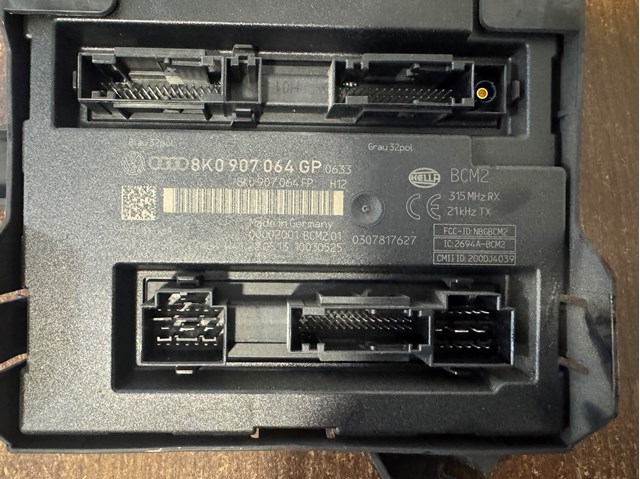 Блок управления систем комфорта 8K0907064GP VAG