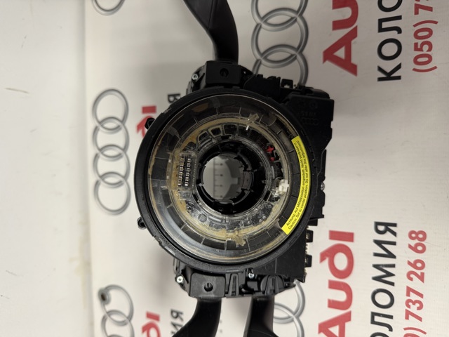 Подрулевой шлейф 8K0953568Q VAG